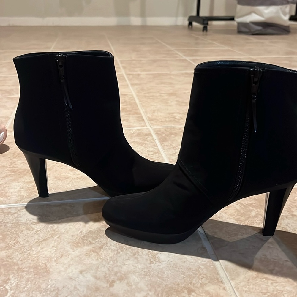 STUART WEITZMAN black leather Wellington boots